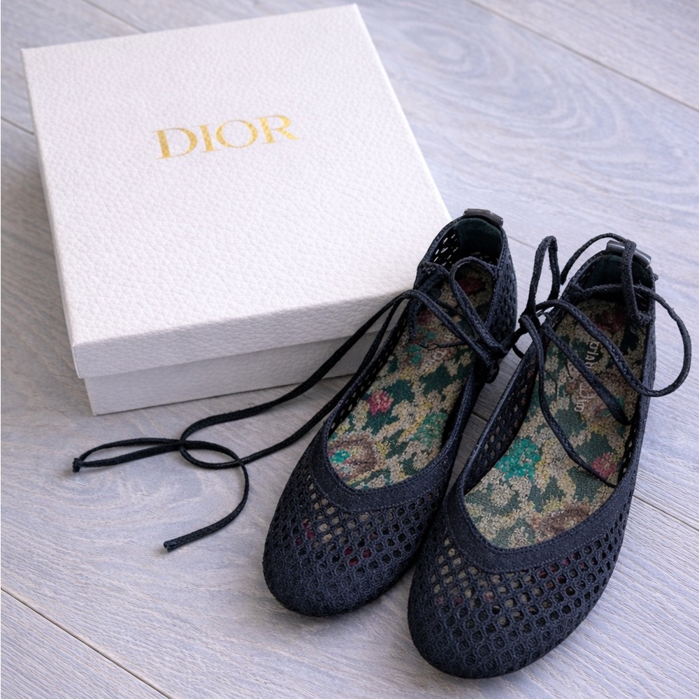 Christian Dior Black Lace Ballet Flats with Ankle Ties – Size 38